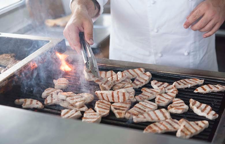 Grillschiff (c)Christian Rothmundweb