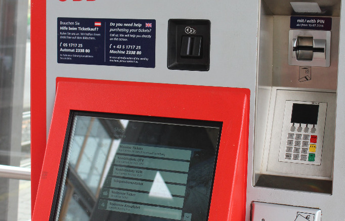Bahnhof Zug Ticketautomat