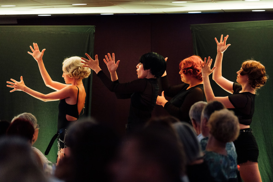 2108_V-Lines_Internetdaten_Marina_Schedler_Photography_O7A3908