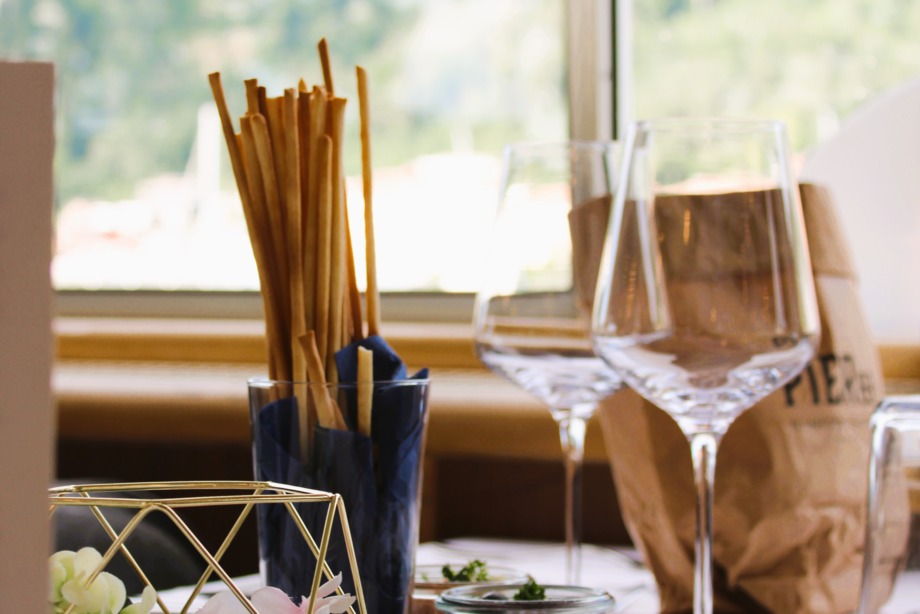 IADIM6825(c)J.Hagen Pier69 2025